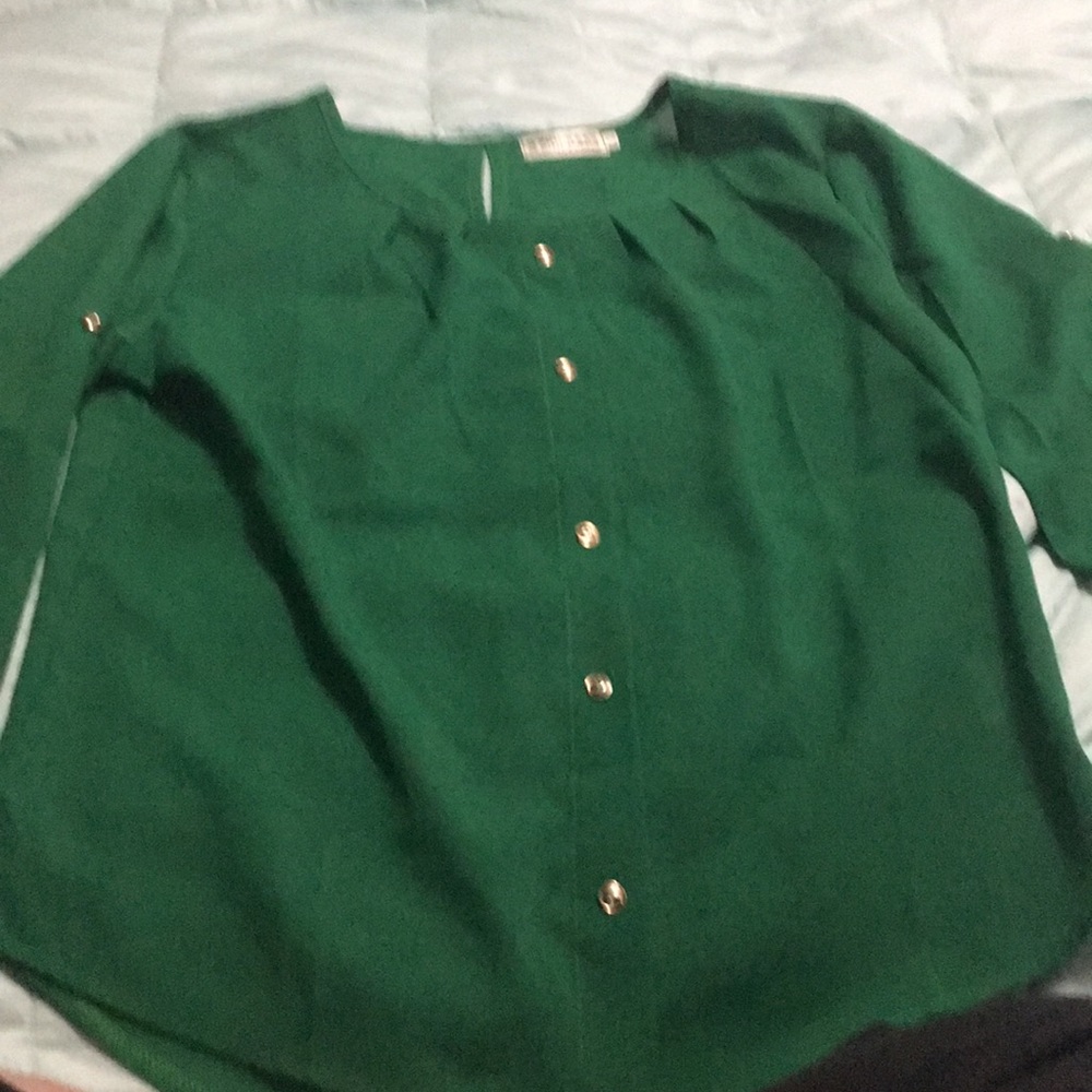 Green blouse xl
